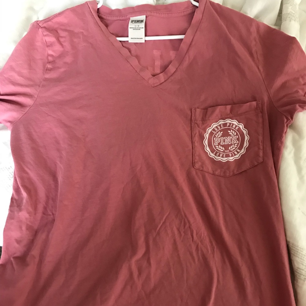 Bundle Victoria PINK and 2 flowy sleeveless top